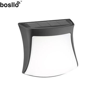 Giá tốt. Màu đen Mặt trời cảm biến tường ánh sáng 2V 160mA tường gắn đèn mặt trời IP55 trực tuyến