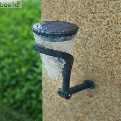 Good price Thời gian sạc 6-8 giờ Đèn vườn năng lượng mặt trời thân thiện với môi trường Kích thước gắn tường trực tuyến