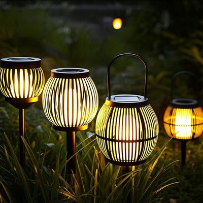 Giá tốt. Đèn lồng sân vườn năng lượng mặt trời sạc 6-8 giờ Hoàn hảo để tạo ra một khu vườn kỳ diệu trực tuyến